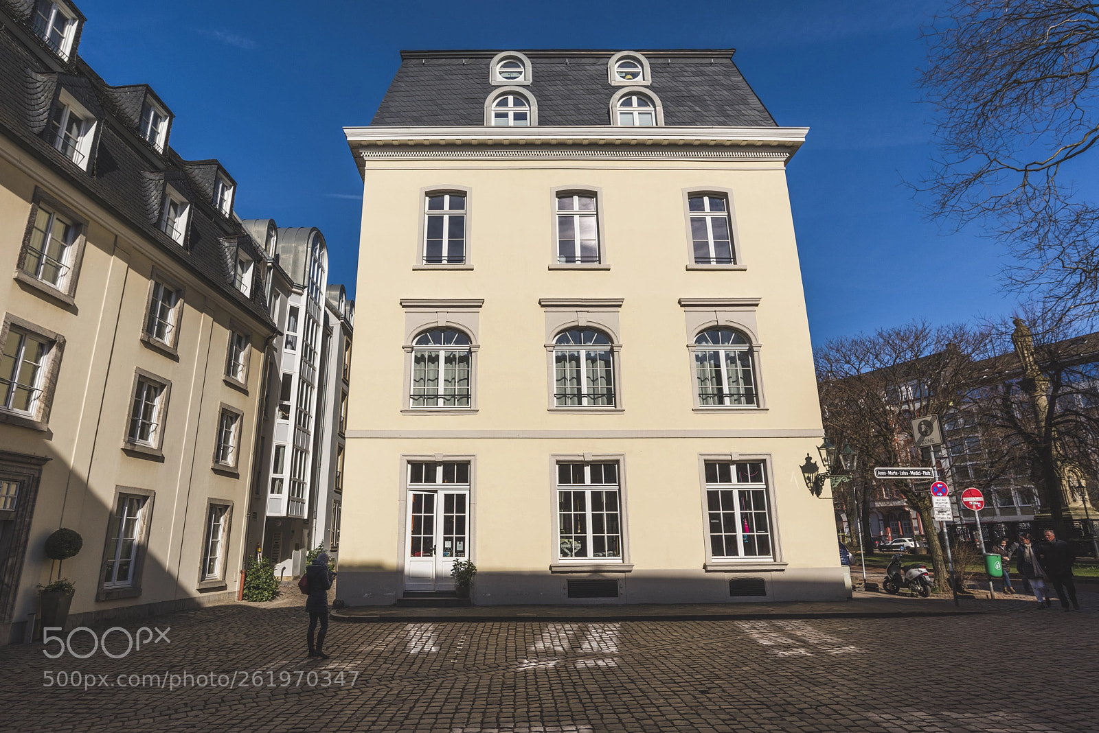 Nikon D810 sample photo. Düsseldorf, walking photography