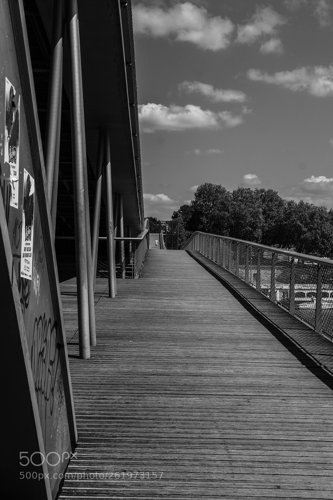 Canon EOS 700D (EOS Rebel T5i / EOS Kiss X7i) sample photo. Passerelle simone de beauvoir photography