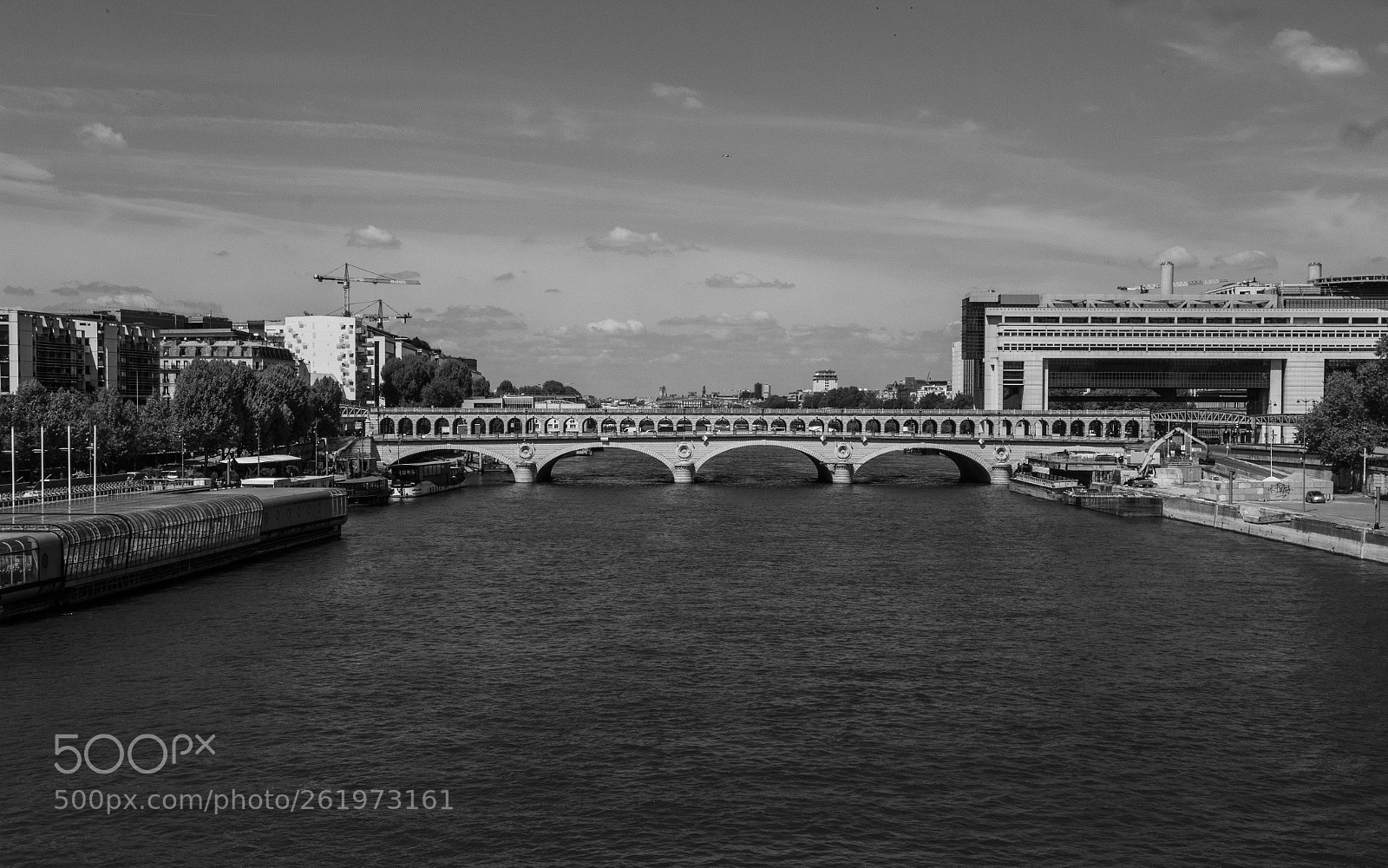 Canon EOS 700D (EOS Rebel T5i / EOS Kiss X7i) sample photo. Pont de bercy, paris photography