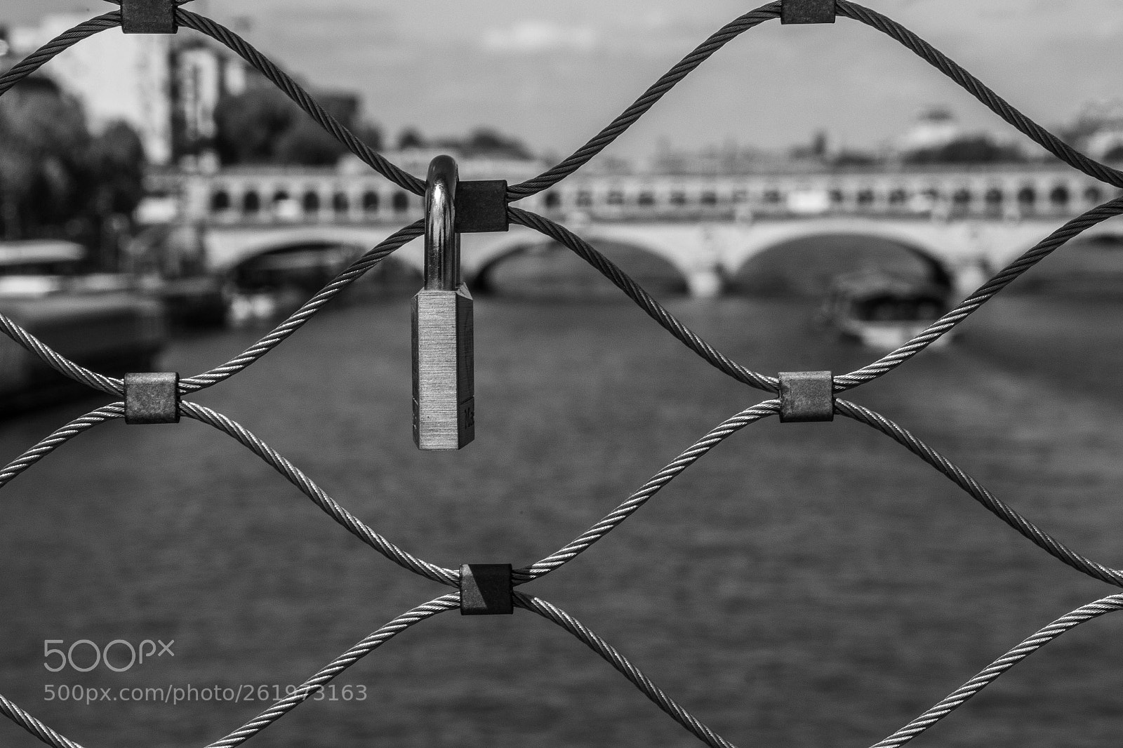 Canon EOS 700D (EOS Rebel T5i / EOS Kiss X7i) sample photo. Passerelle simone de beauvoir photography