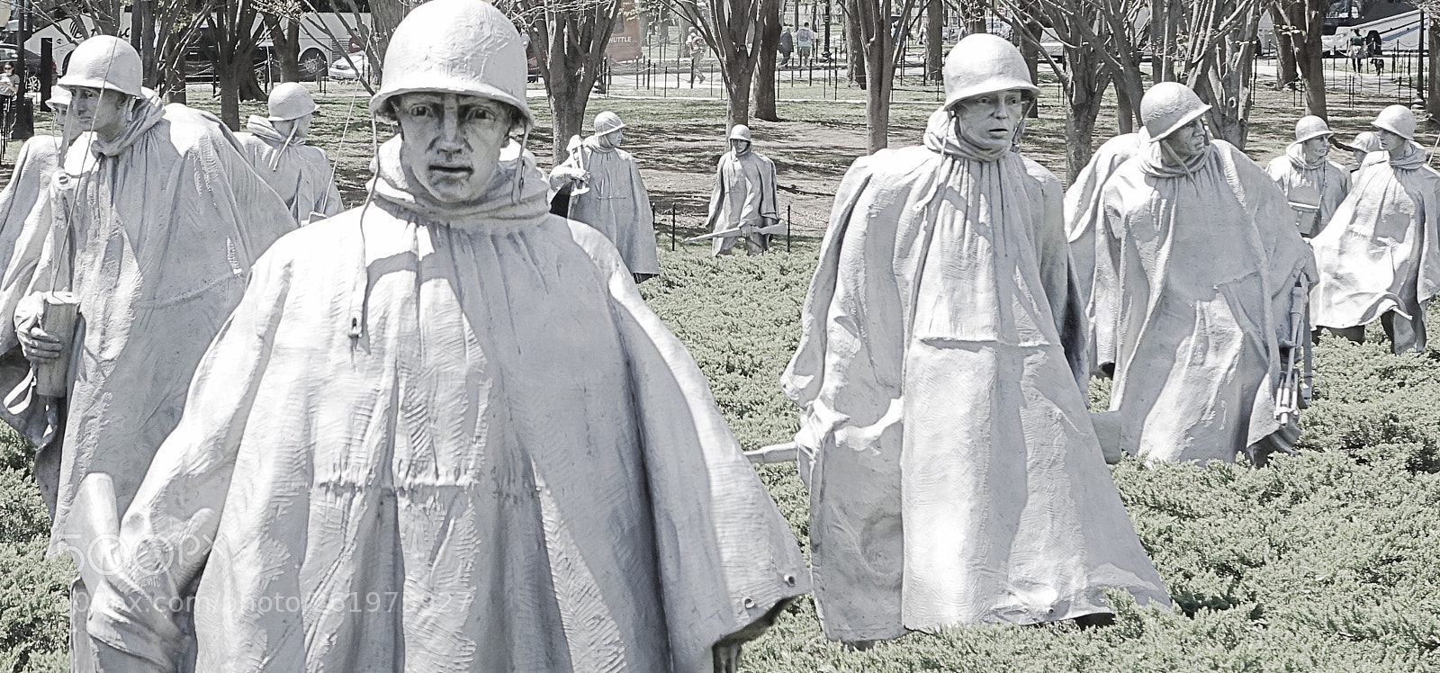 Sony Cyber-shot DSC-RX10 II sample photo. Korean war memorial in photography
