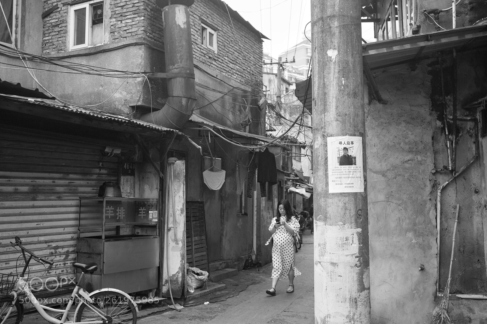 Canon EOS 5D Mark II sample photo. Coming and missing photography