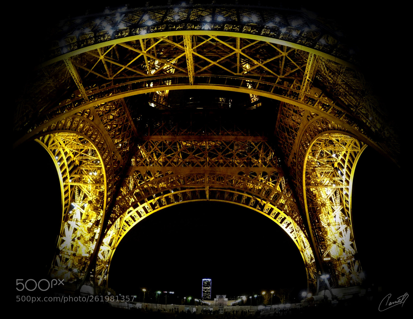 Sony Cyber-shot DSC-HX100V sample photo. Bajo la torre photography
