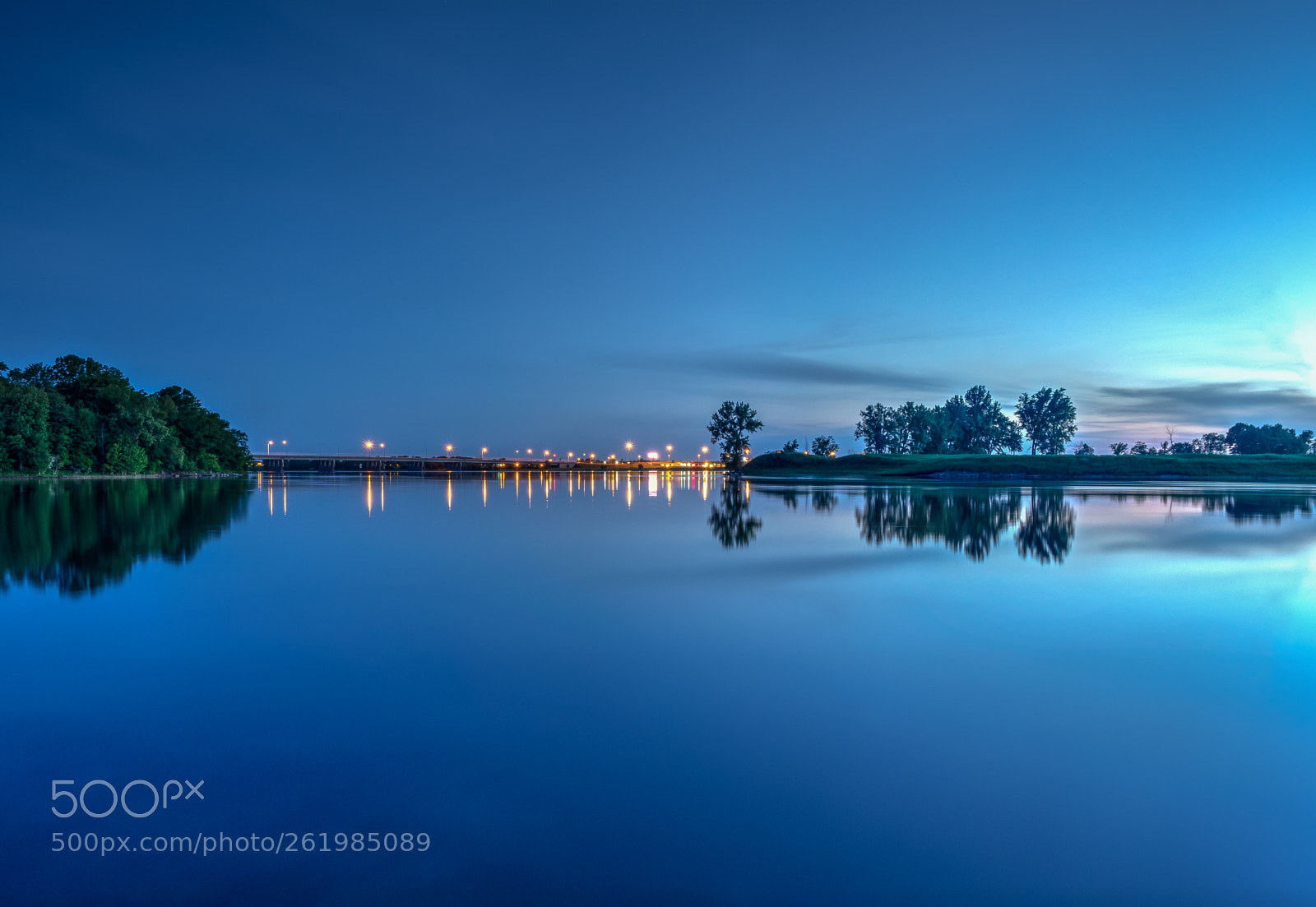Olympus OM-D E-M5 II sample photo. Blue hour photography
