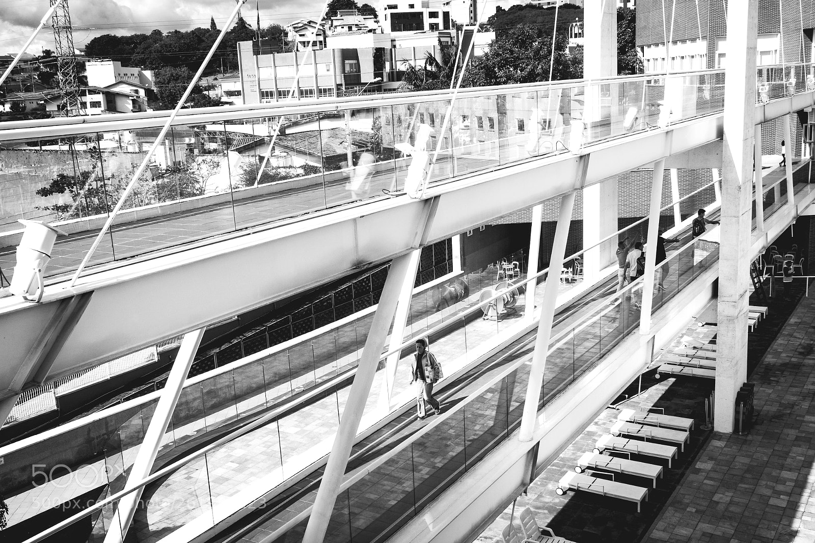 Canon EOS 500D (EOS Rebel T1i / EOS Kiss X3) sample photo. It comes and goes.. photography