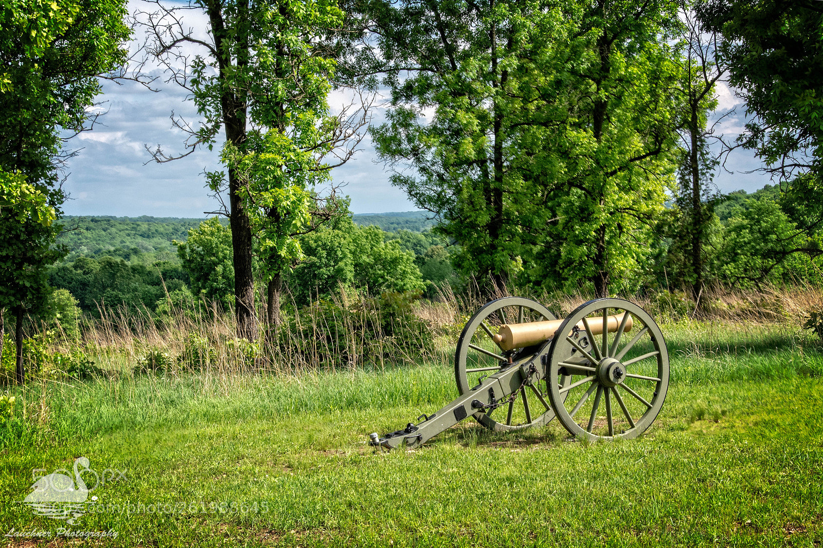 Nikon D5200 sample photo. Totten's battery photography