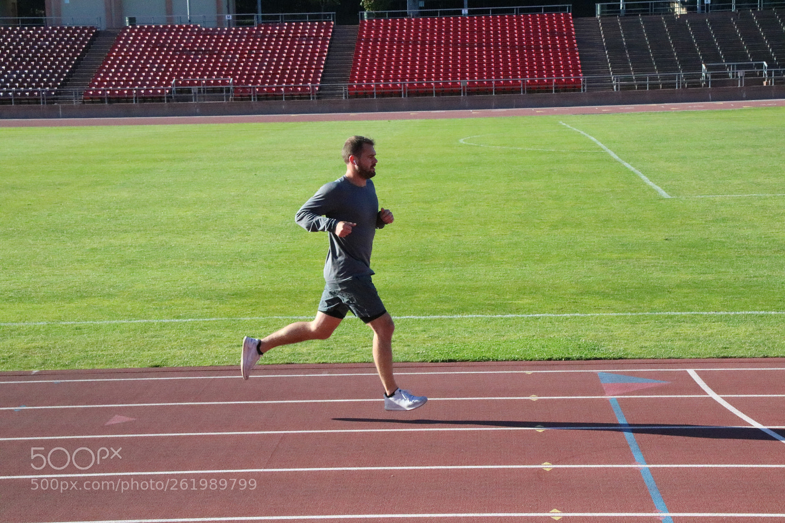 Canon EF-S 17-85mm F4-5.6 IS USM sample photo. The runner photography