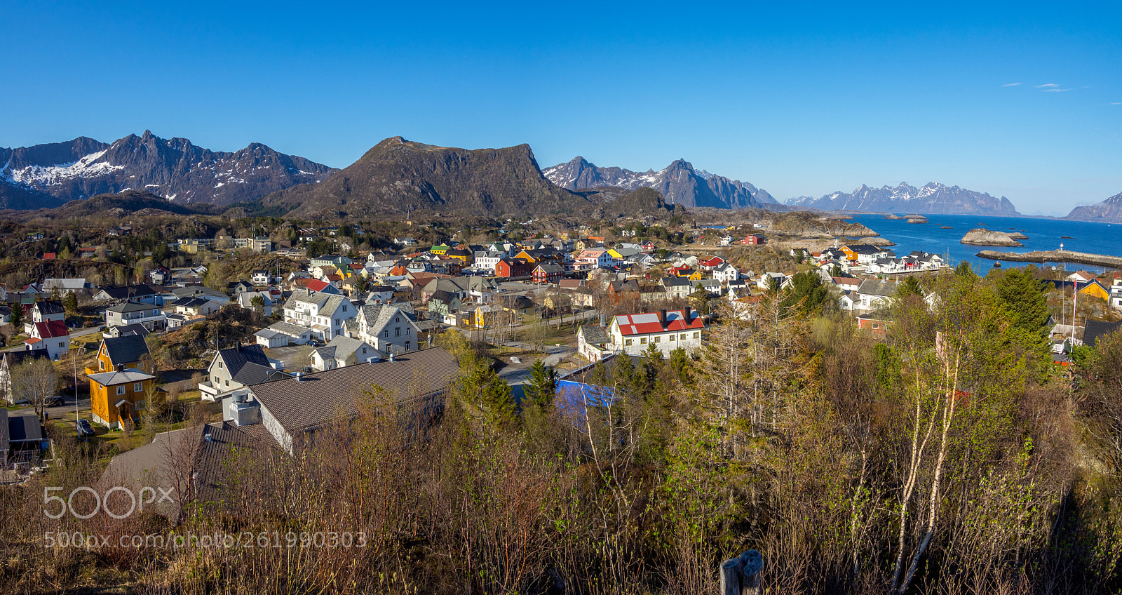 Olympus OM-D E-M10 II sample photo. Kabelvåg photography