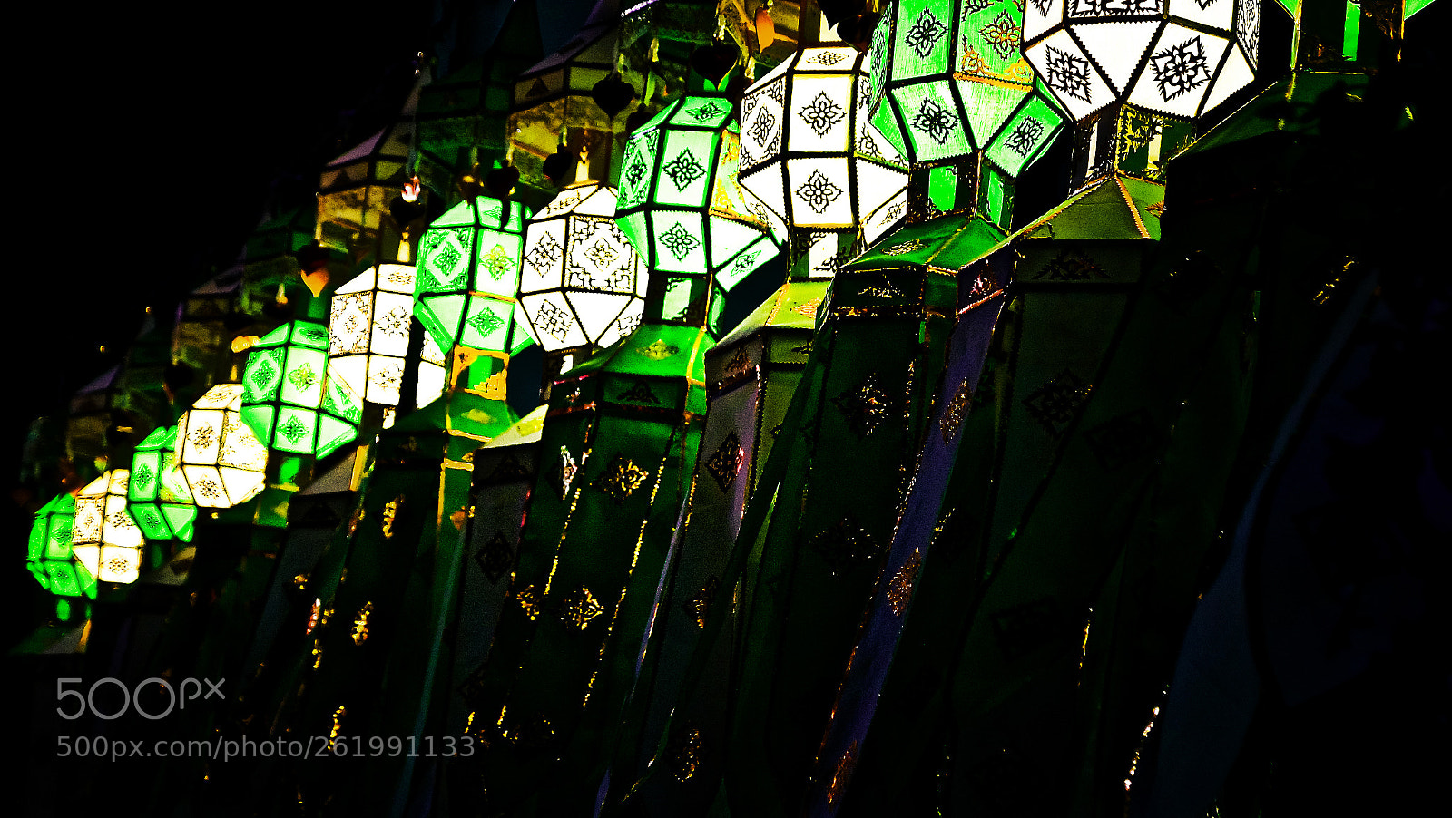 Sony SLT-A77 sample photo. Lamp lanna photography