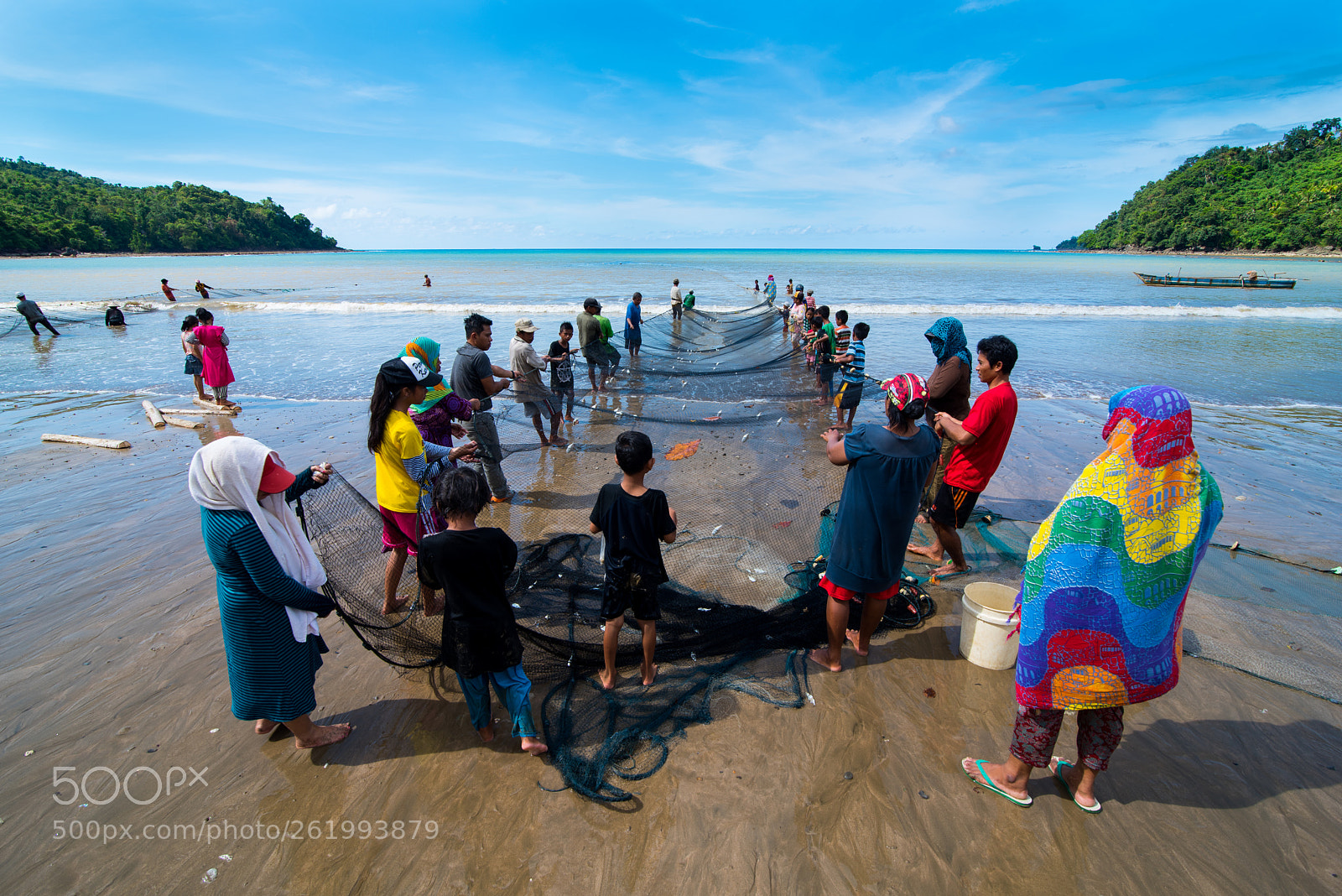 Nikon D750 sample photo. Net fishing photography
