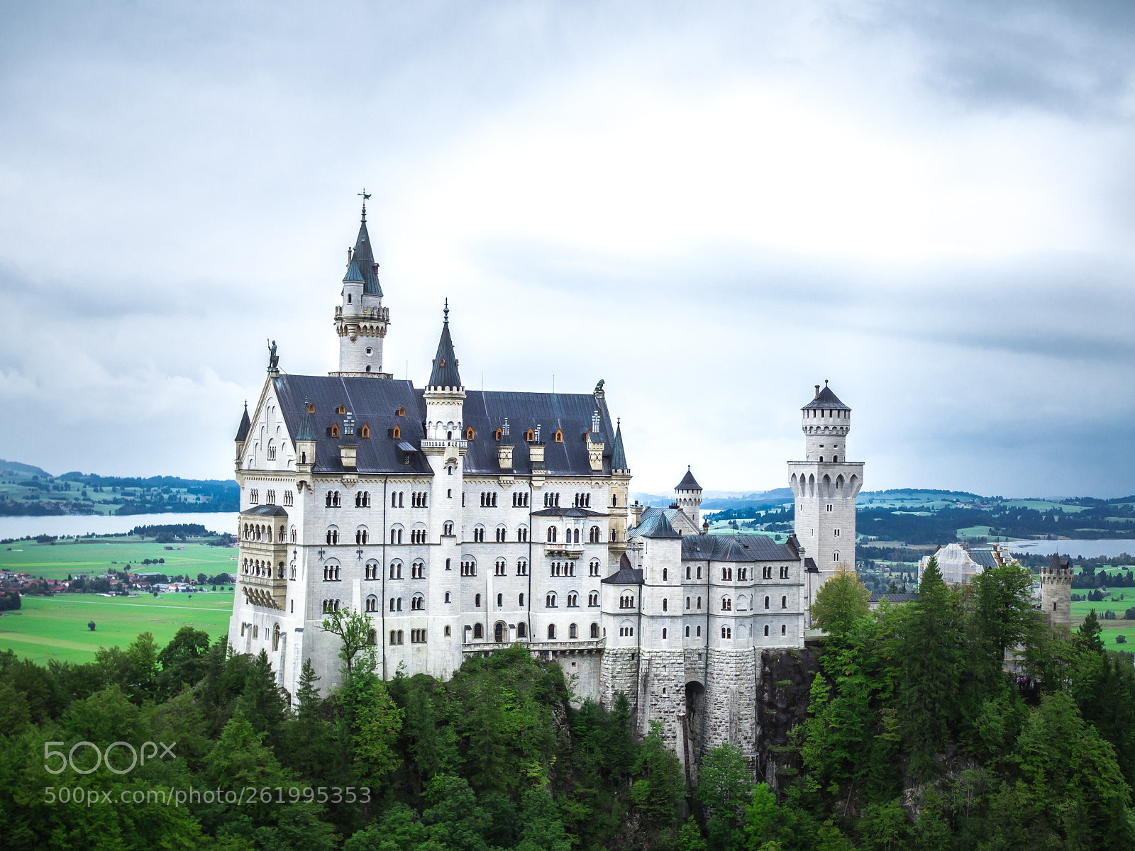 Olympus OM-D E-M10 II sample photo. Neuschwanstein castle photography