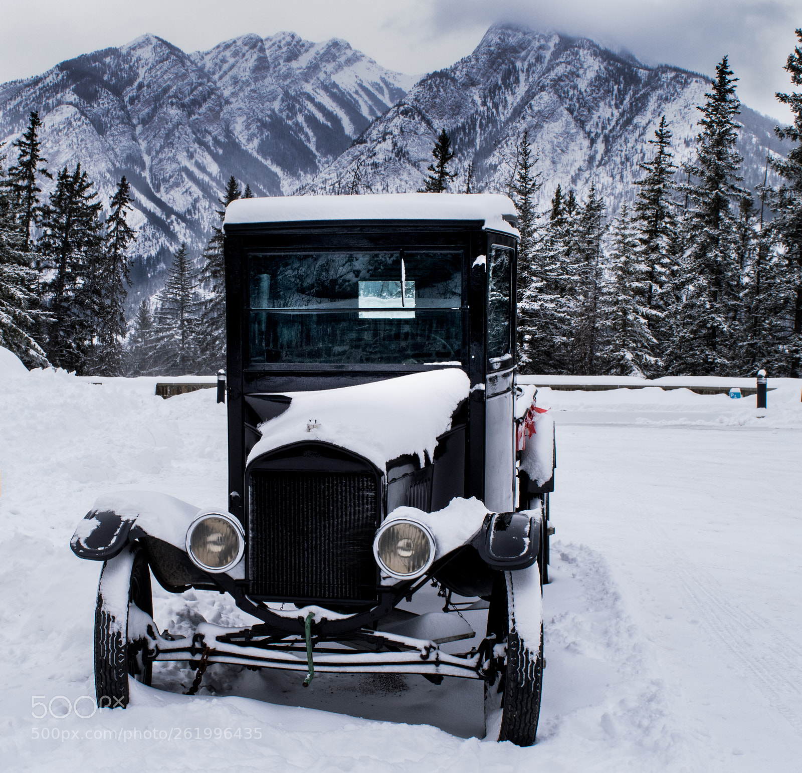 Nikon D3300 sample photo. Is that tow truck photography