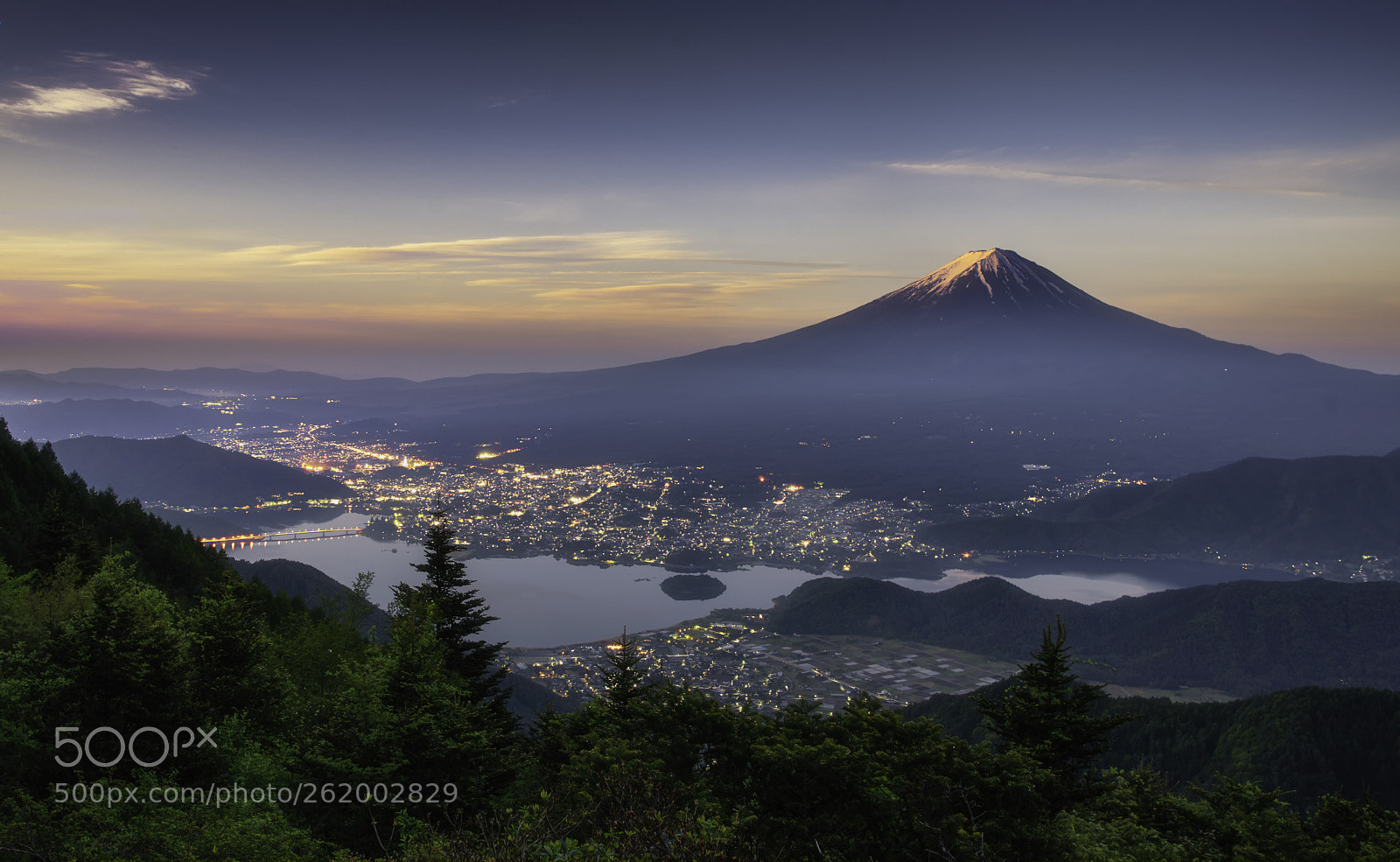 Nikon D850 sample photo. Kawaguchiko city in the photography