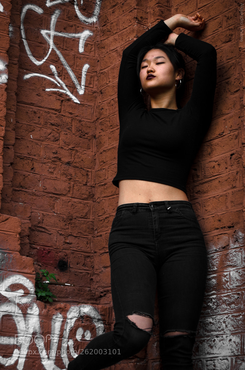 Nikon D5100 sample photo. Sensous photography
