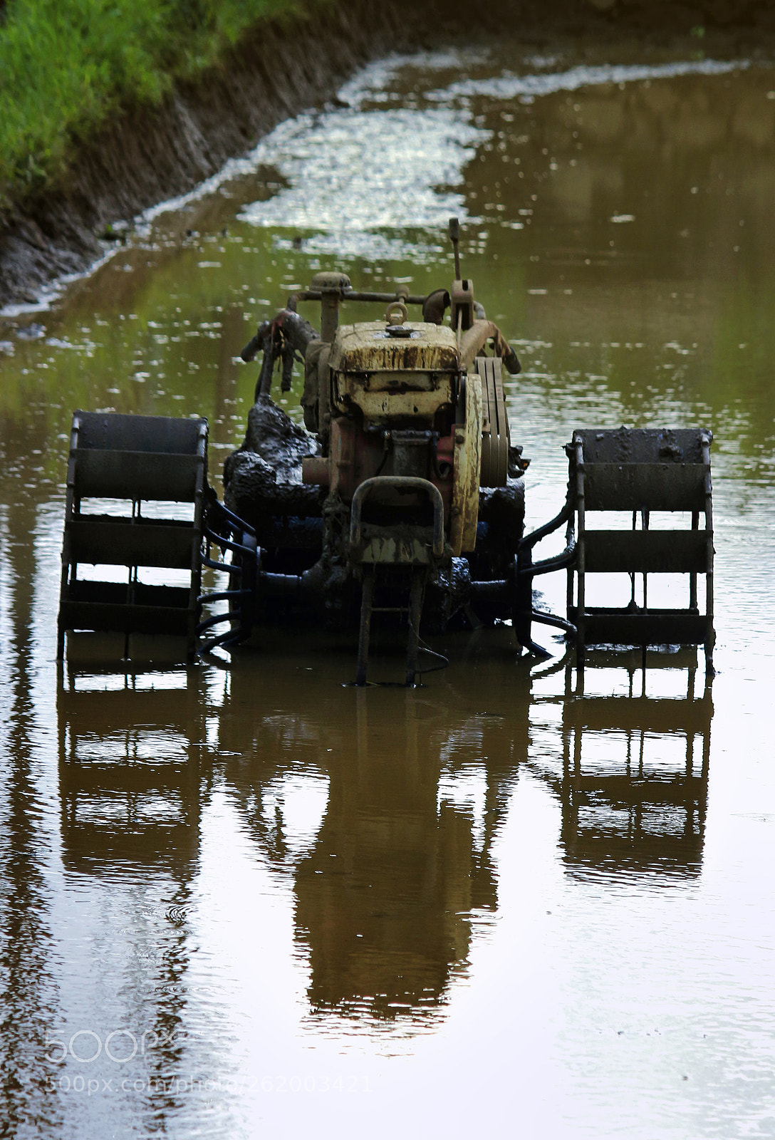 Canon EOS 700D (EOS Rebel T5i / EOS Kiss X7i) sample photo. Farming equipment photography