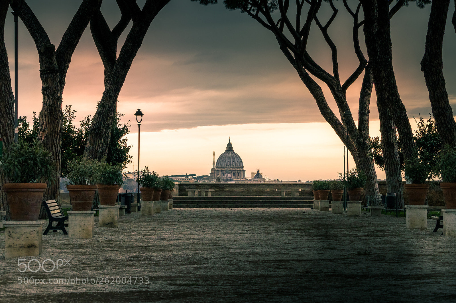 Canon EOS 77D (EOS 9000D / EOS 770D) sample photo. St. peter's basilica from photography