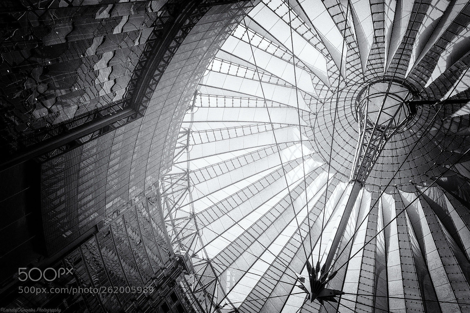 Canon EOS 6D sample photo. Sony center photography