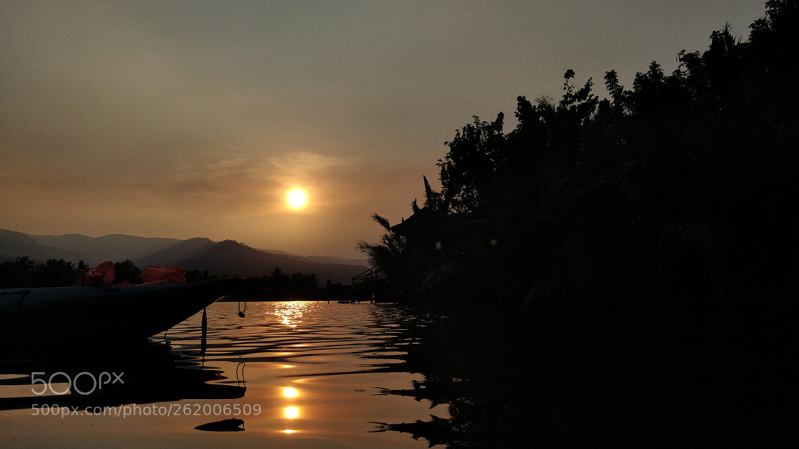 OnePlus 5 sample photo. Sunset in kampot photography