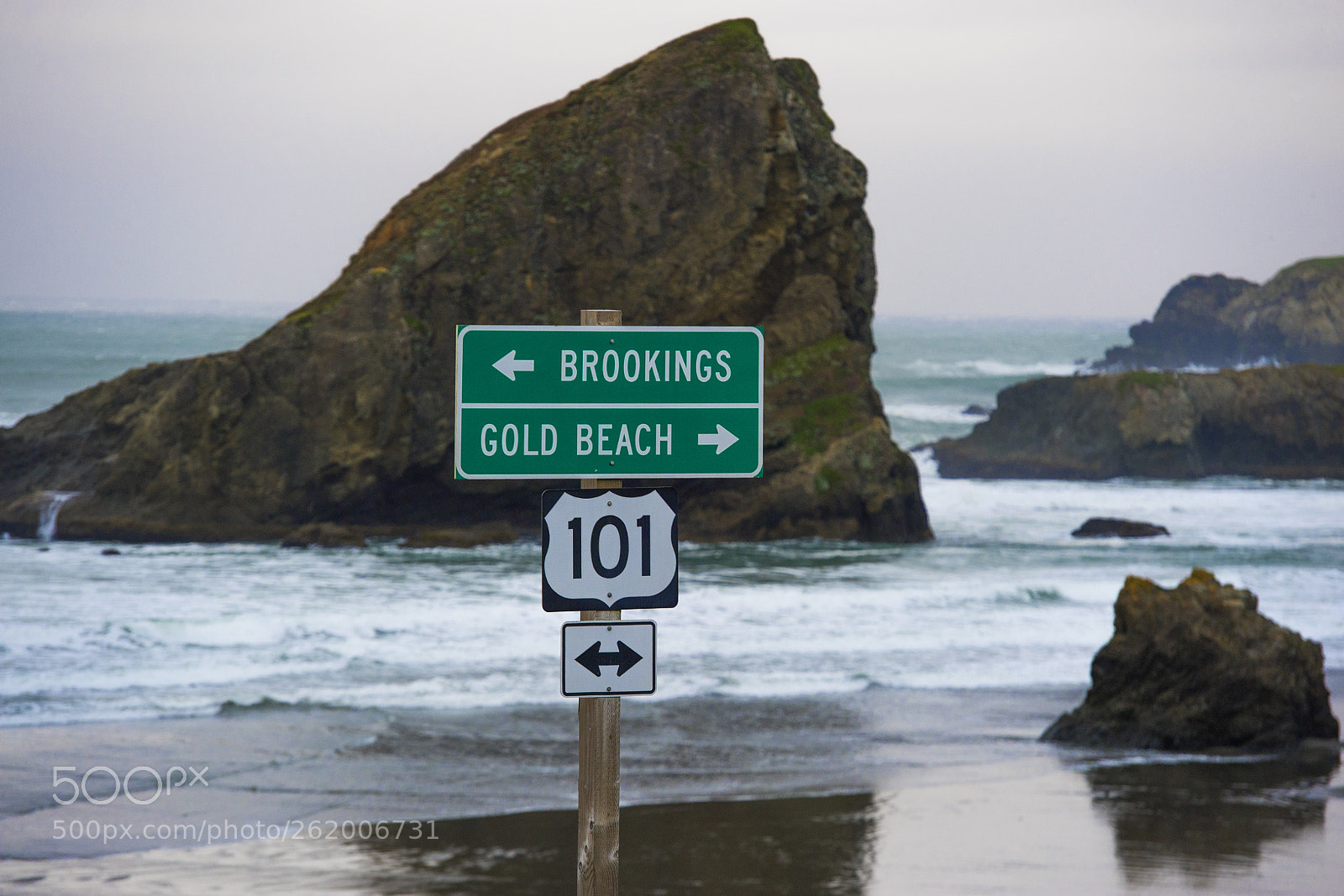 Nikon D3 sample photo. Highway 101 coastal sign photography