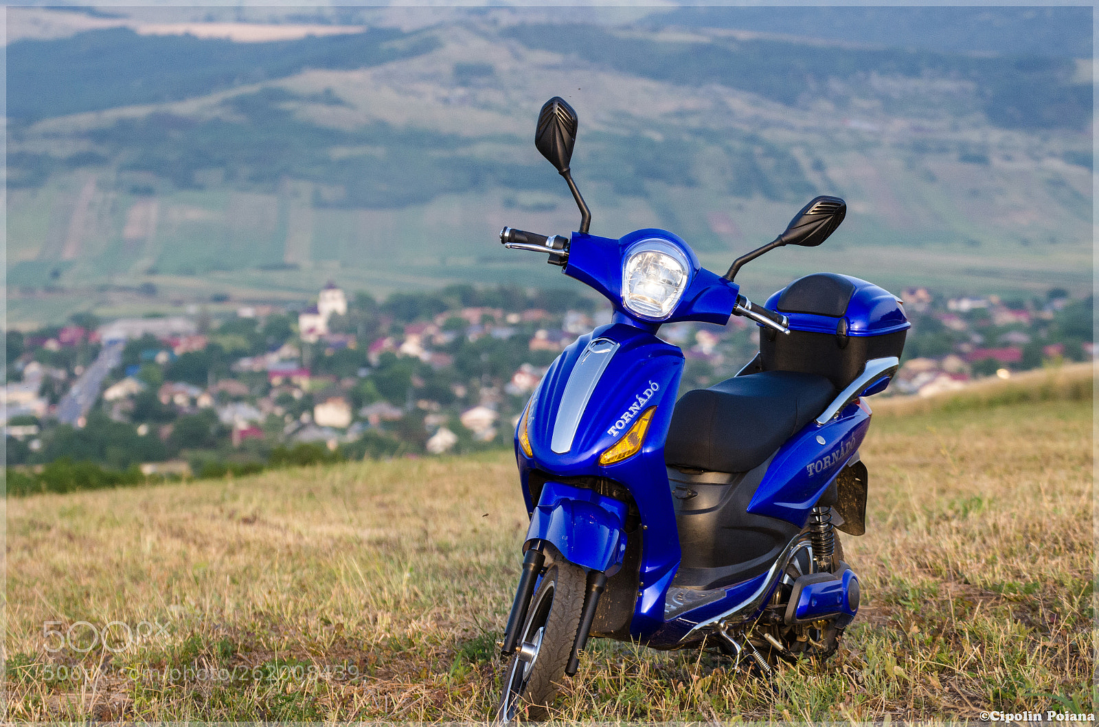 Nikon D7000 sample photo. With my e-bike to photography