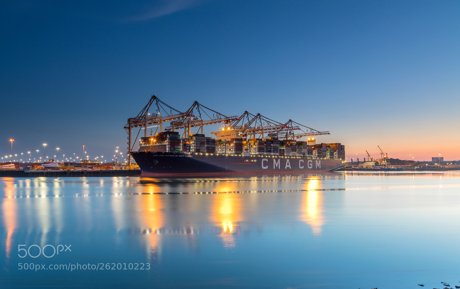 Canon EOS 5D Mark IV sample photo. Dawn loading photography