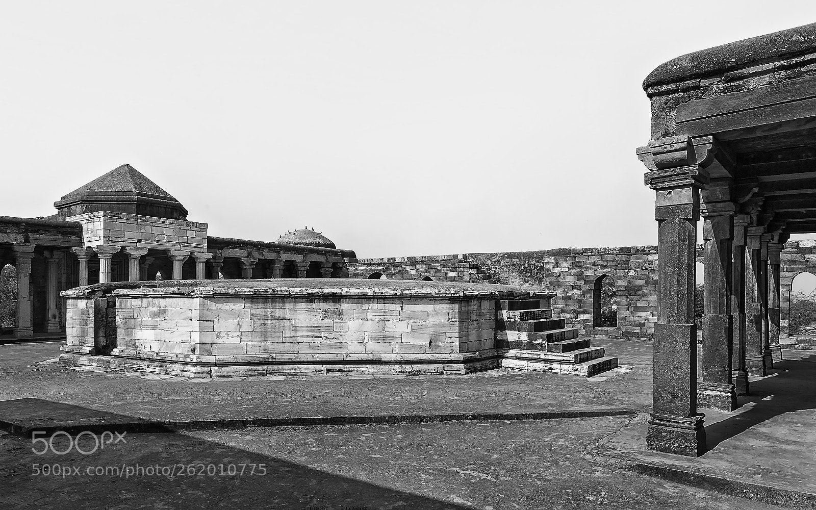 Canon EOS 6D sample photo. Sultan garhi tomb photography