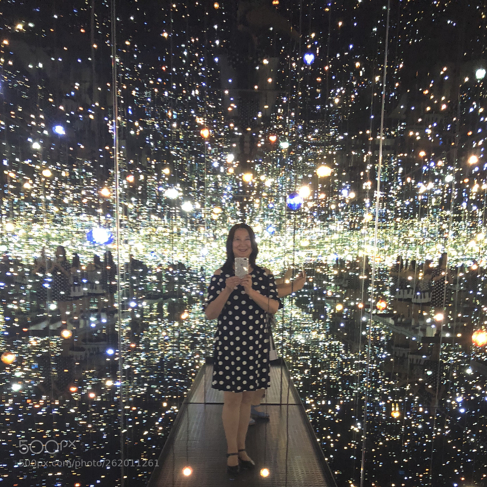 Apple iPhone 8 Plus sample photo. Yayoi kusama s infinity photography