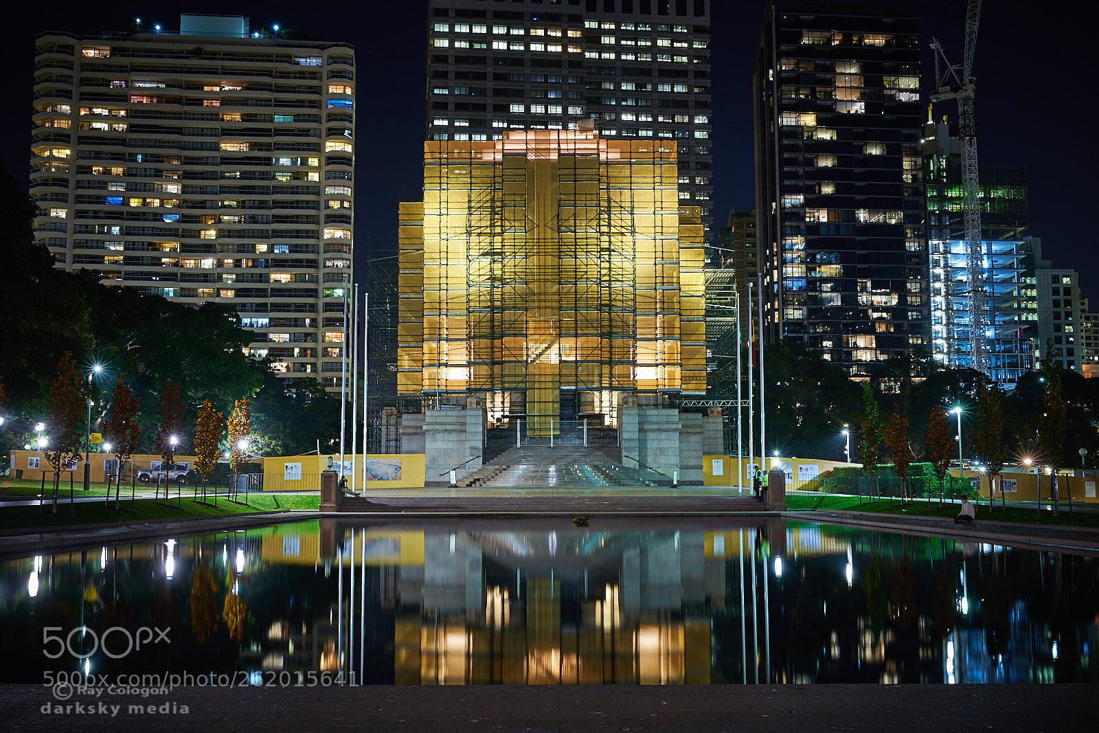Sony a7R III sample photo. Pool of reflection photography