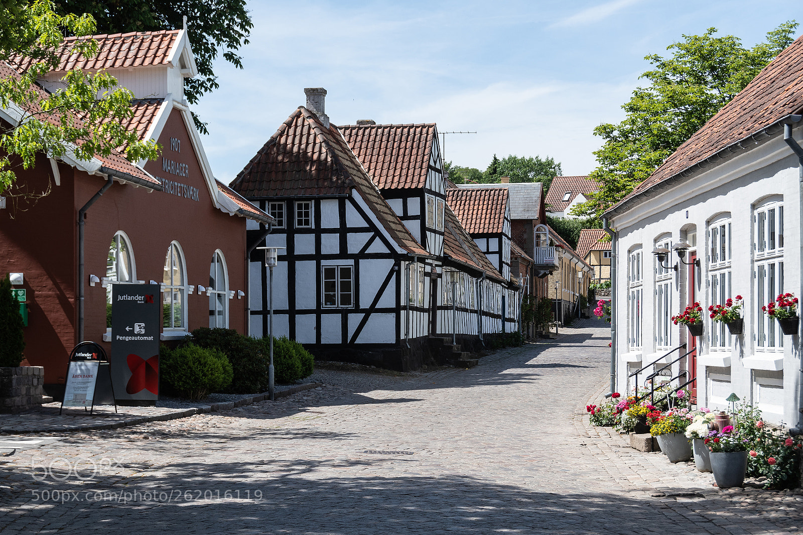 Nikon D500 sample photo. Old houses photography