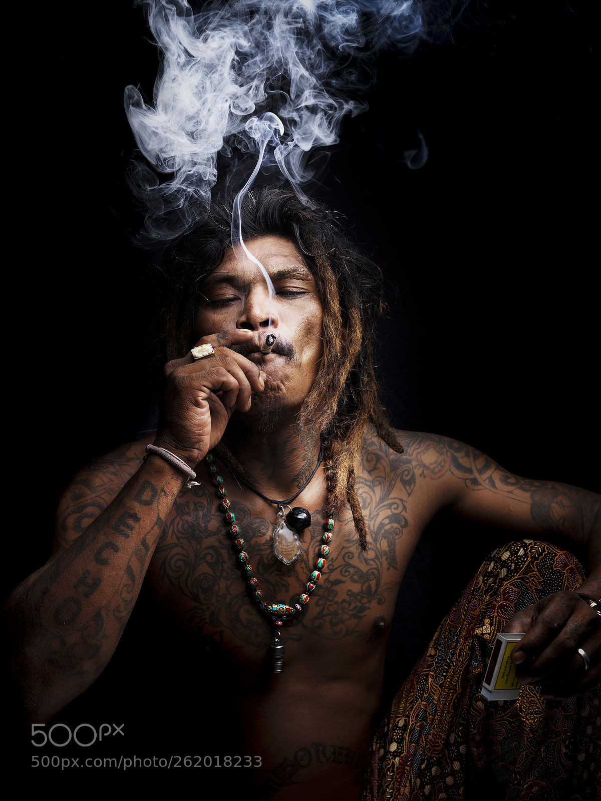 Hasselblad H5D-40 sample photo. Art portrait smoker photography