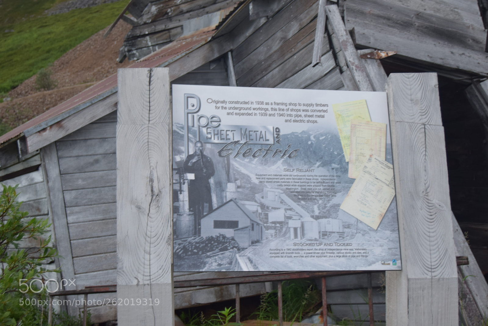 Nikon D5300 + Nikon AF-S DX Nikkor 18-55mm F3.5-5.6G II sample photo. Independence mine alaska, usa photography