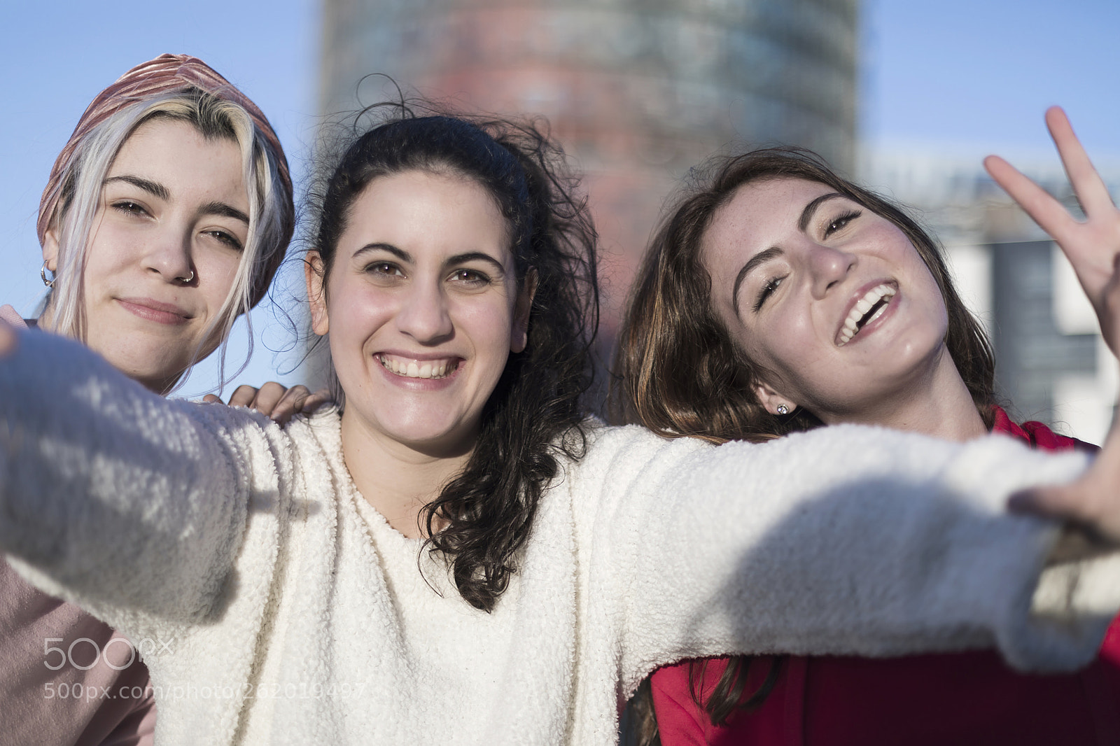 Canon EOS 5D Mark IV sample photo. Three happy best girlfriends photography