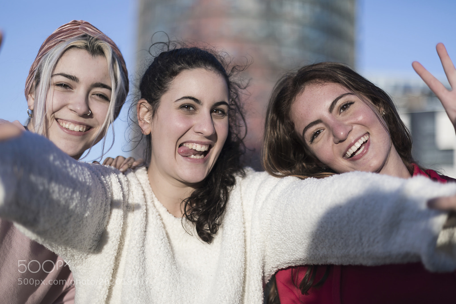 Canon EOS 5D Mark IV sample photo. Three happy best girlfriends photography