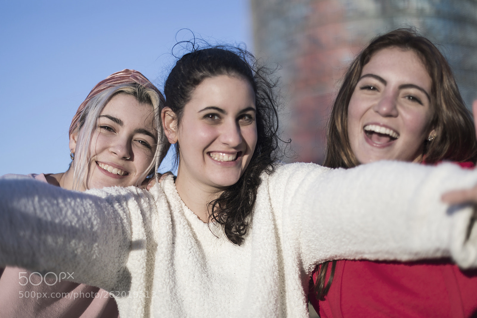 Canon EOS 5D Mark IV sample photo. Three happy best girlfriends photography