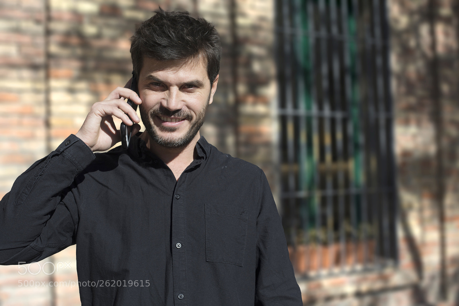 Canon EOS 5D Mark IV sample photo. Young urban businessman on photography
