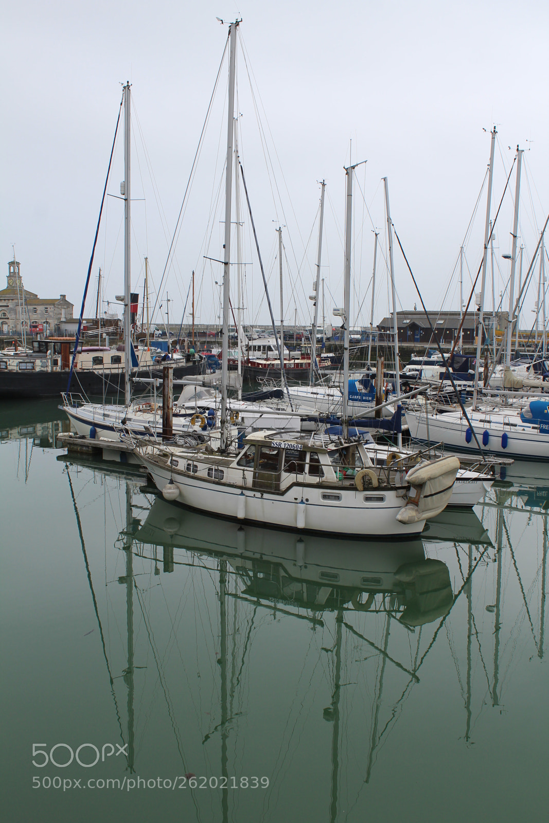 Canon EOS 1300D (EOS Rebel T6 / EOS Kiss X80) sample photo. Pythagoras' theorem - ramsgate photography