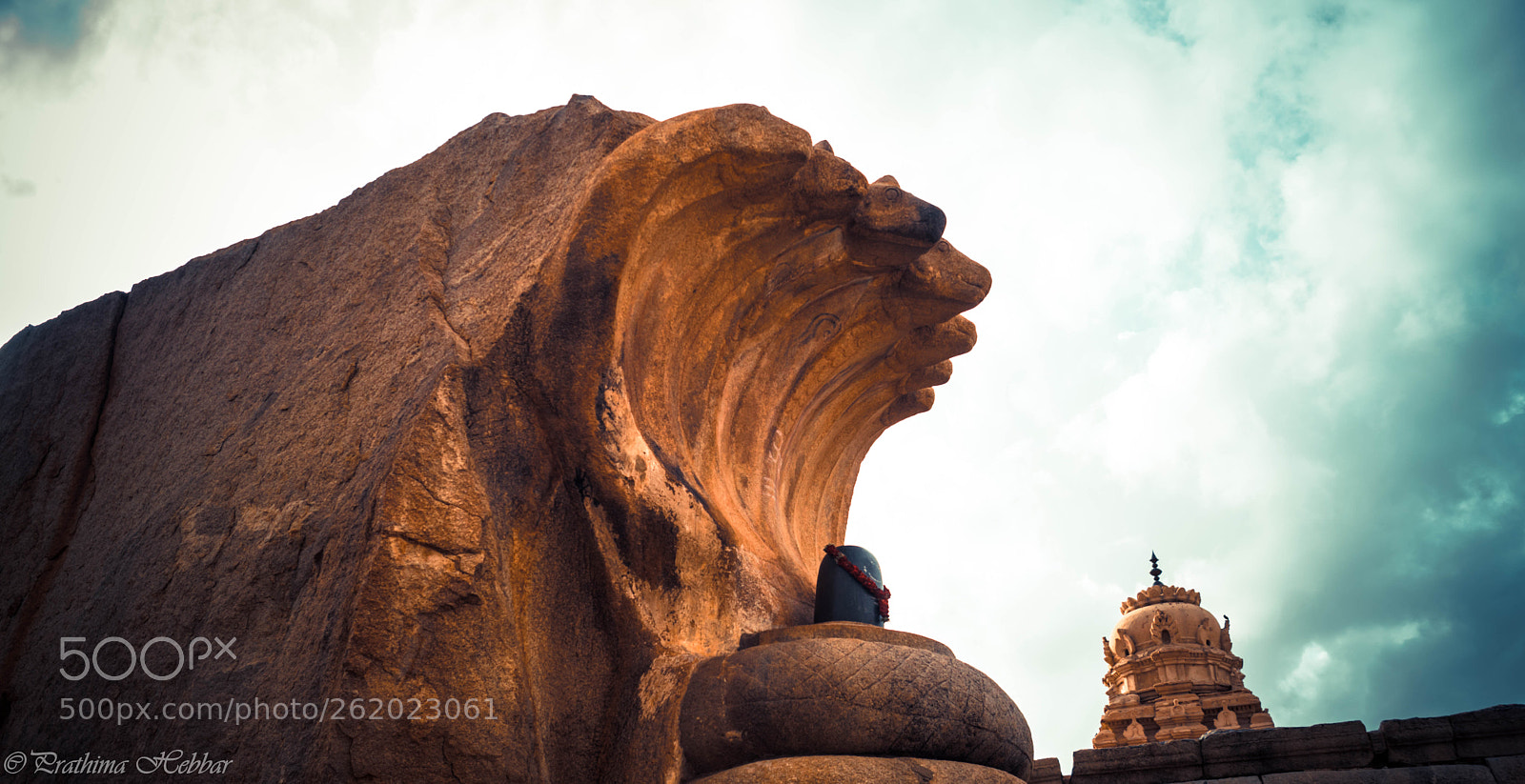 Sony SLT-A68 sample photo. Single stone carving photography