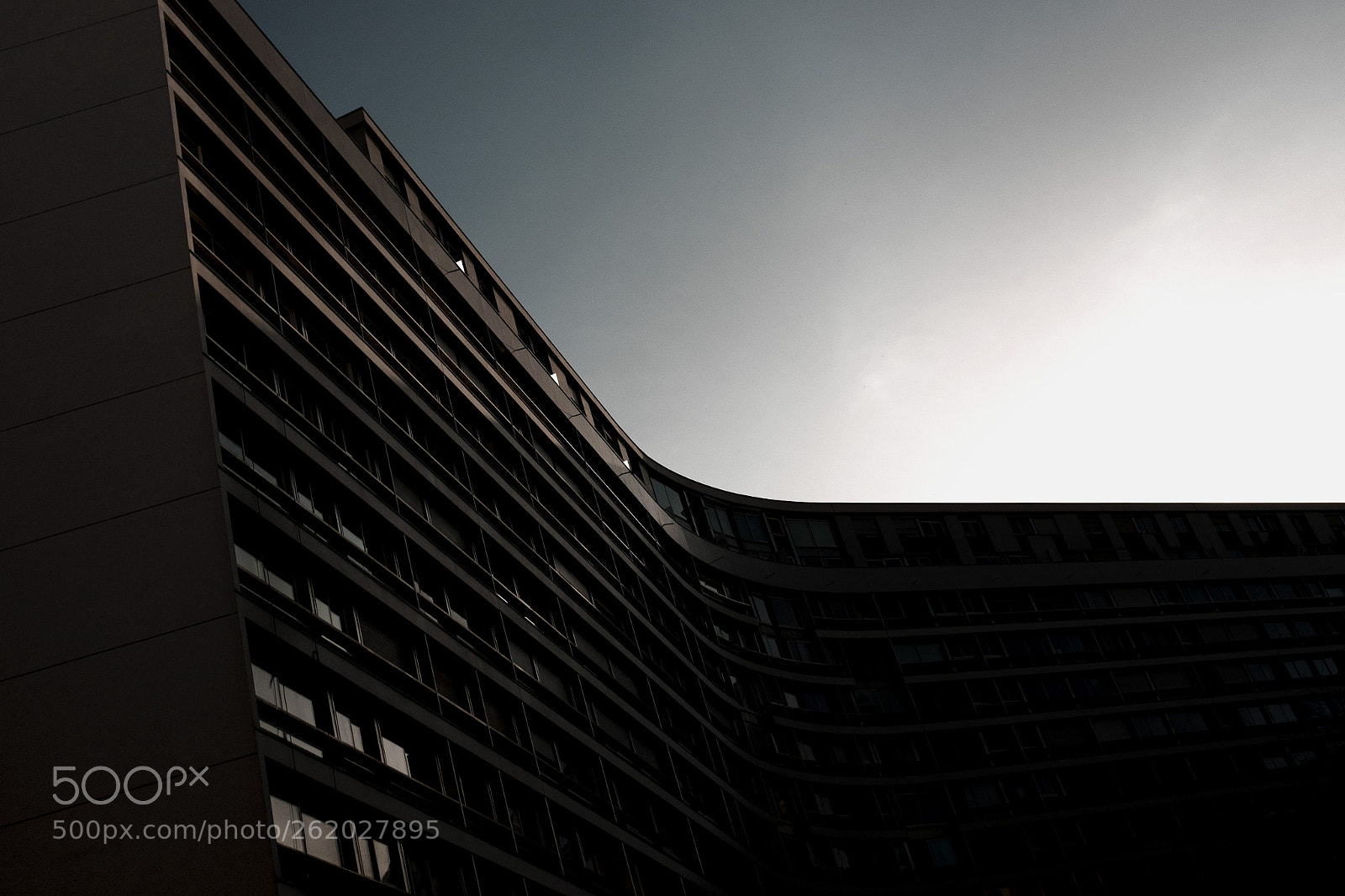 Fujifilm X100F sample photo. Lining game photography