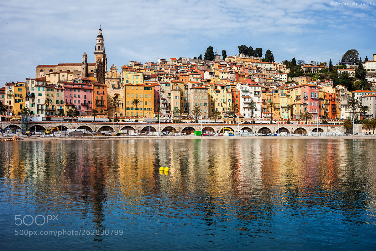 Canon EOS 5D Mark II sample photo. Menton old town on photography