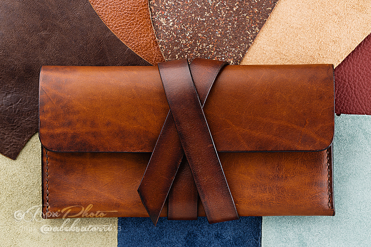 Canon EOS 6D sample photo. Casual handmade brown leather photography