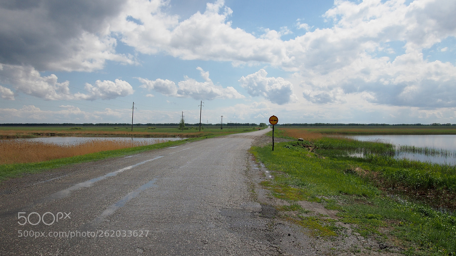 Olympus PEN E-PM1 sample photo. Road photography