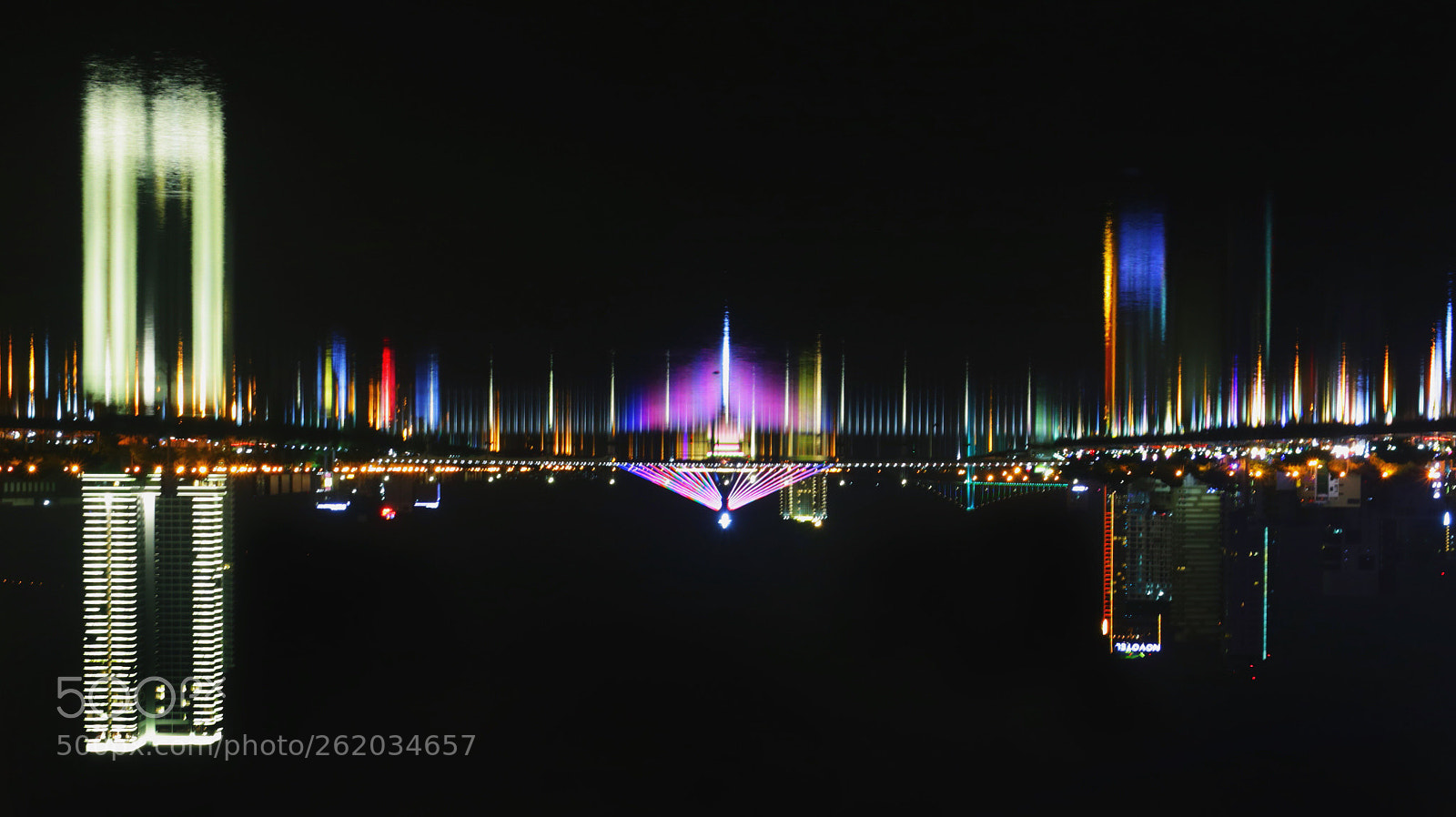 Canon EOS 750D (EOS Rebel T6i / EOS Kiss X8i) sample photo. Da nang upside down photography
