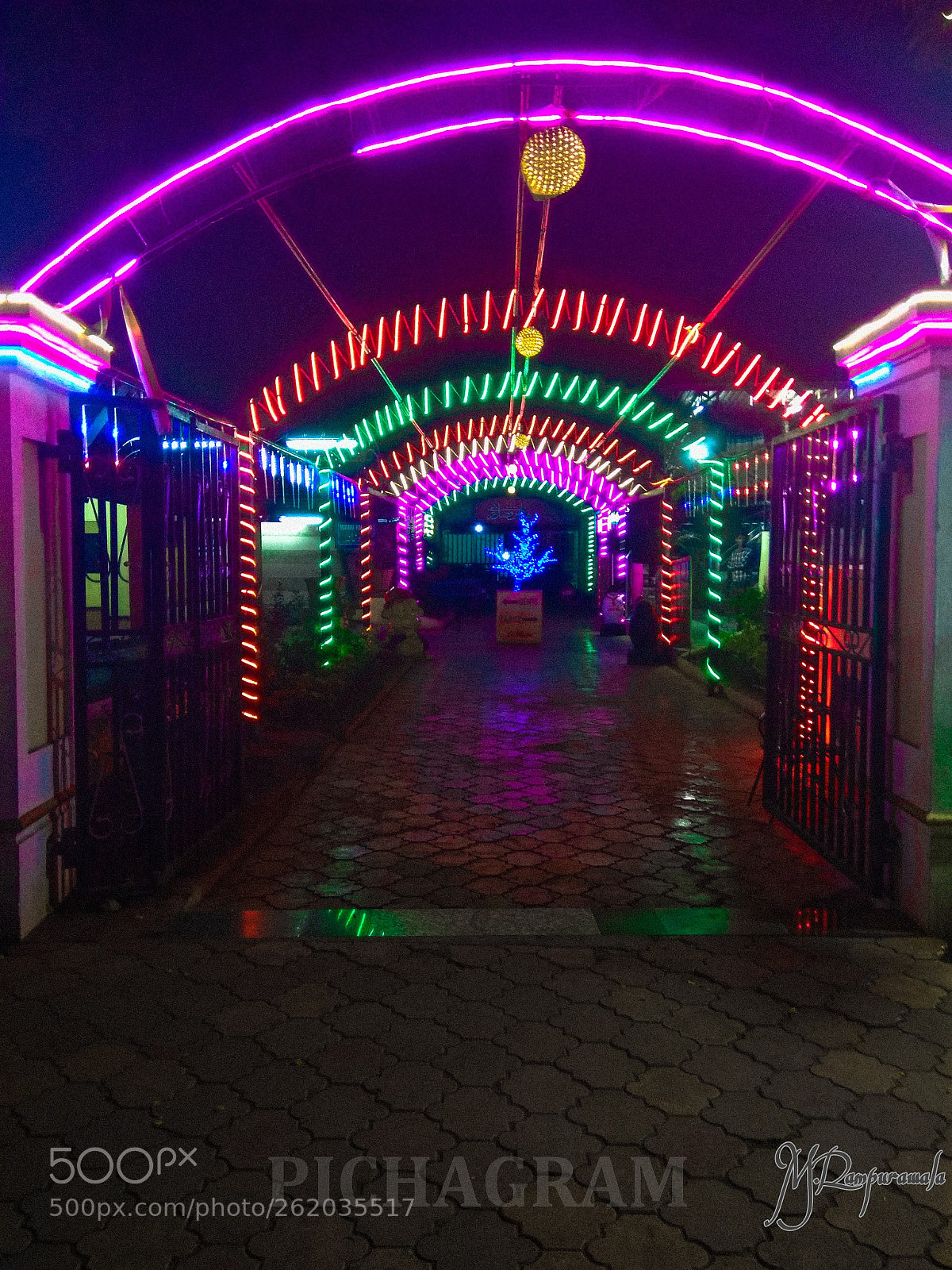 Xiaomi Redmi Note 4 sample photo. Entrance photography