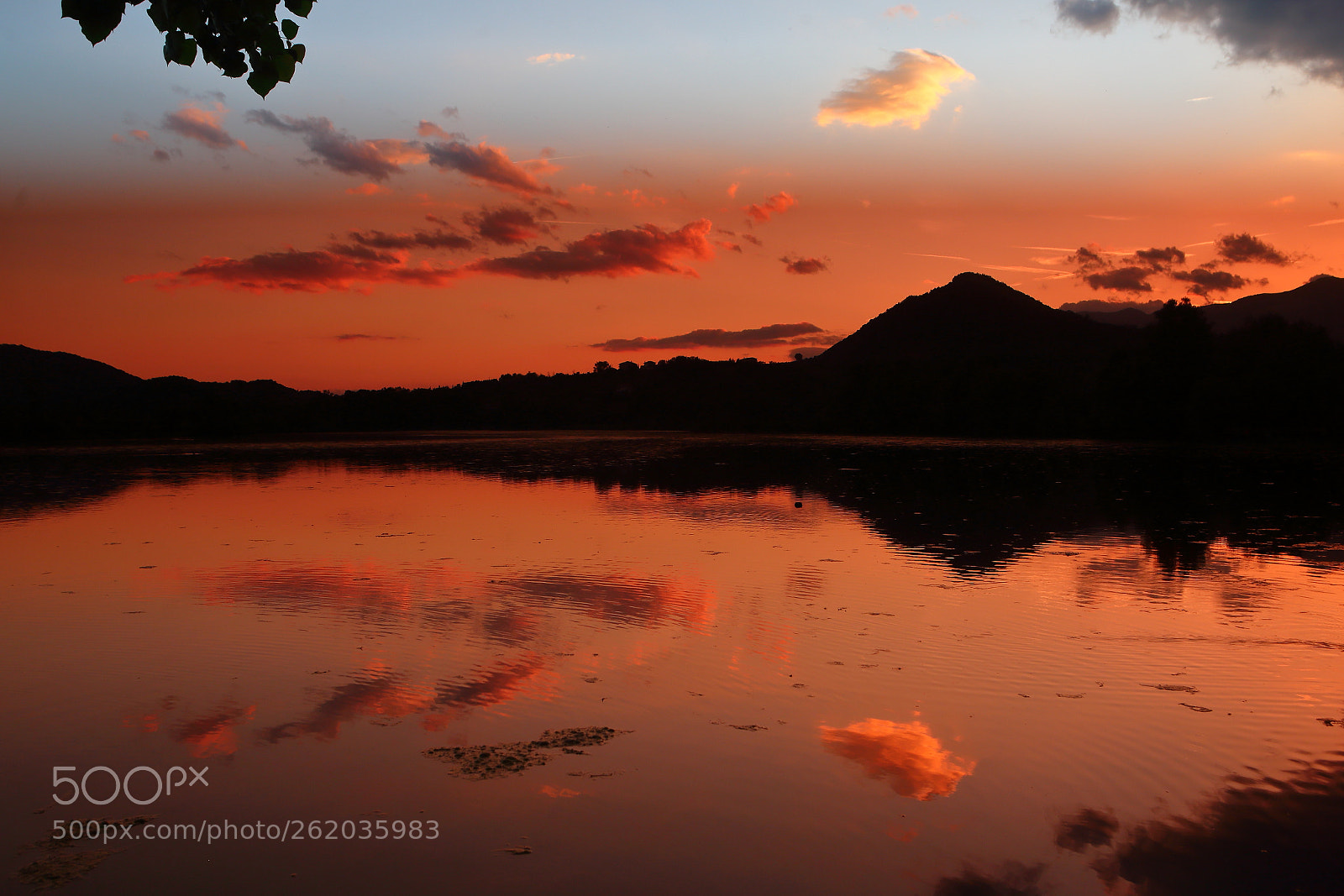Canon EOS 6D sample photo. Sunset in italian lake photography