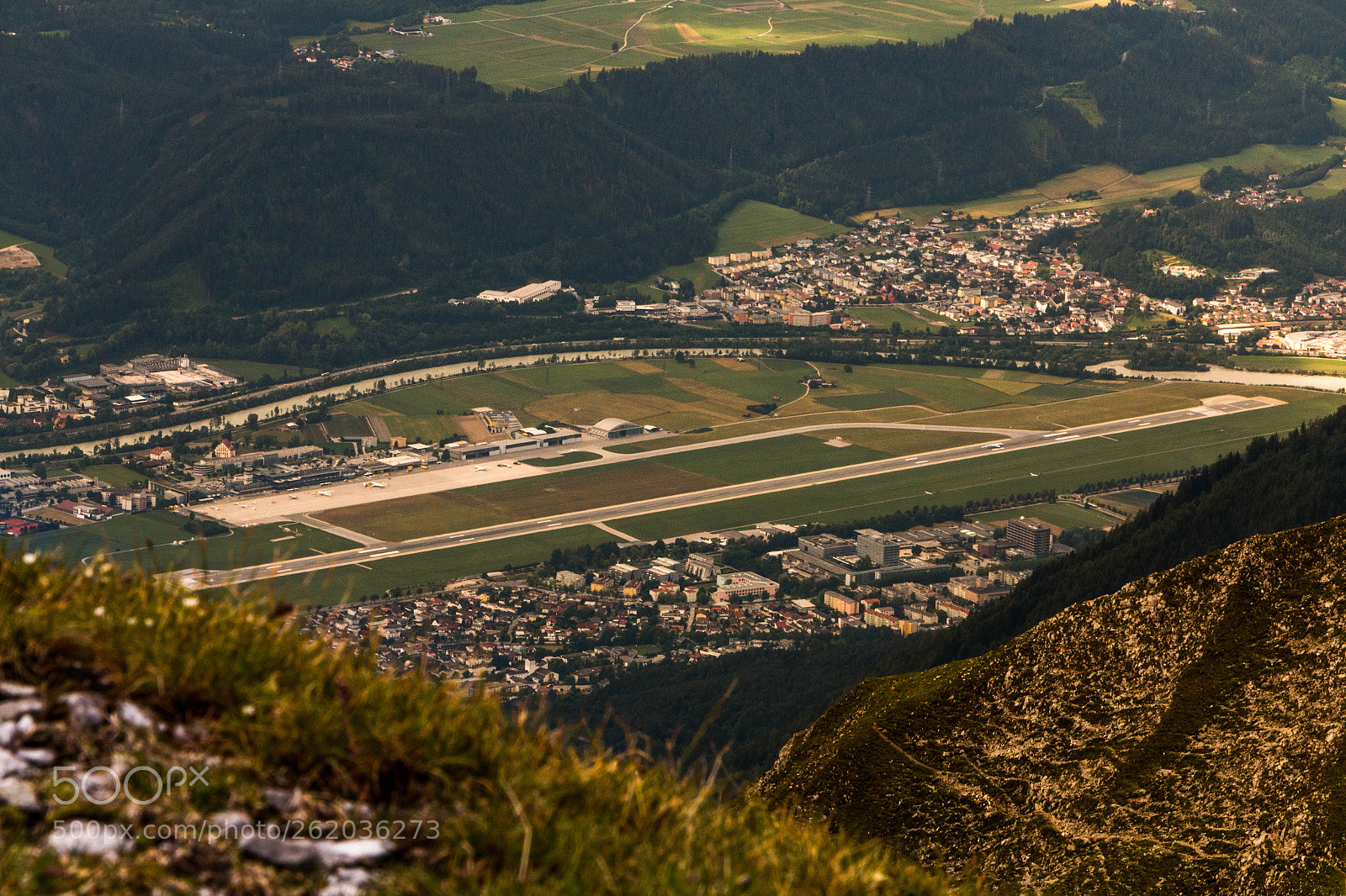 Canon EOS 70D sample photo. Innsbruck airport photography