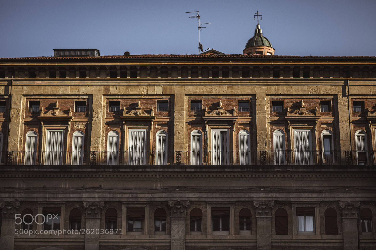 Canon EOS 5D Mark IV sample photo. Bologna photography