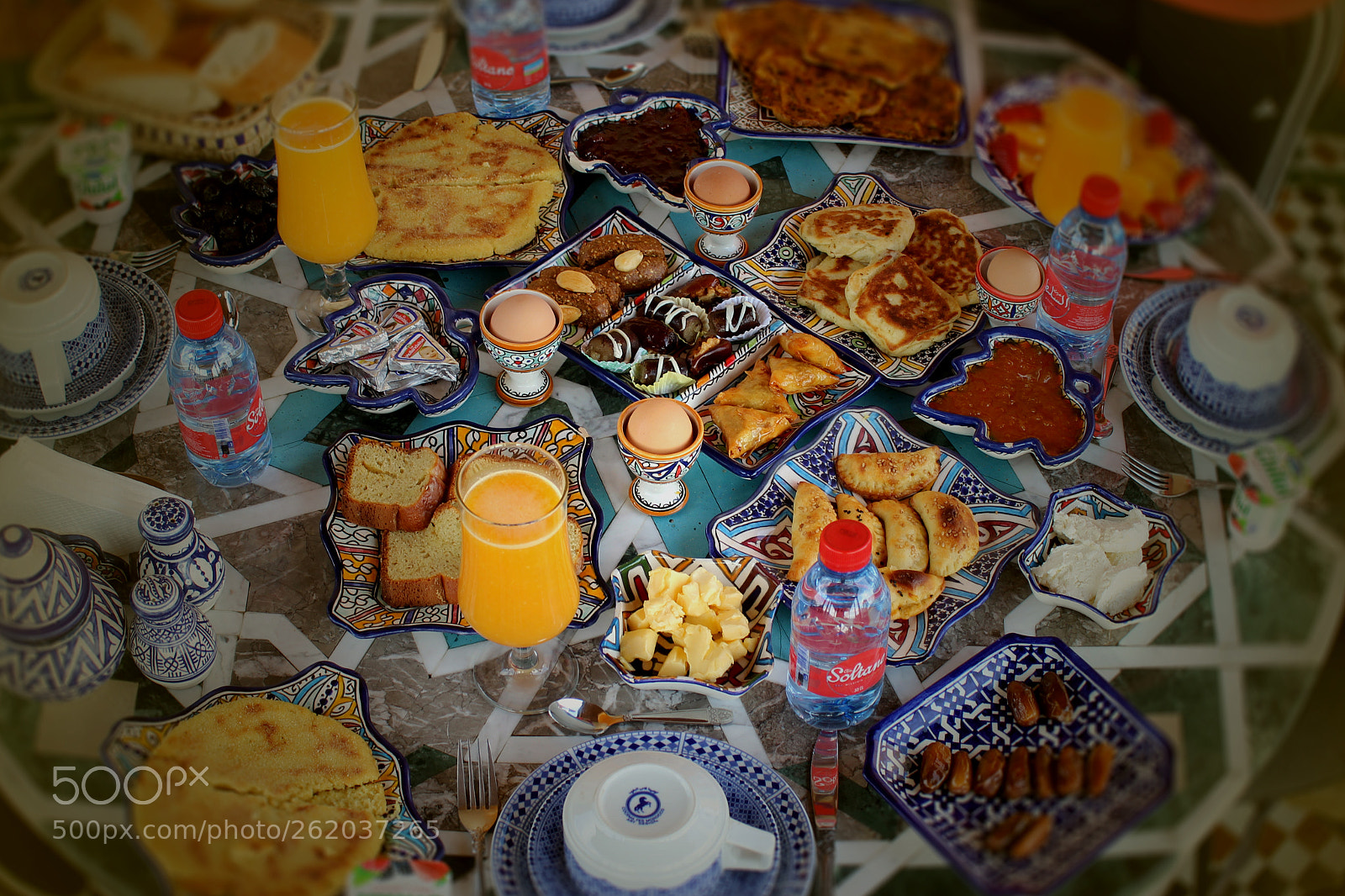 Canon EOS 600D (Rebel EOS T3i / EOS Kiss X5) sample photo. Morrocan breakfast photography