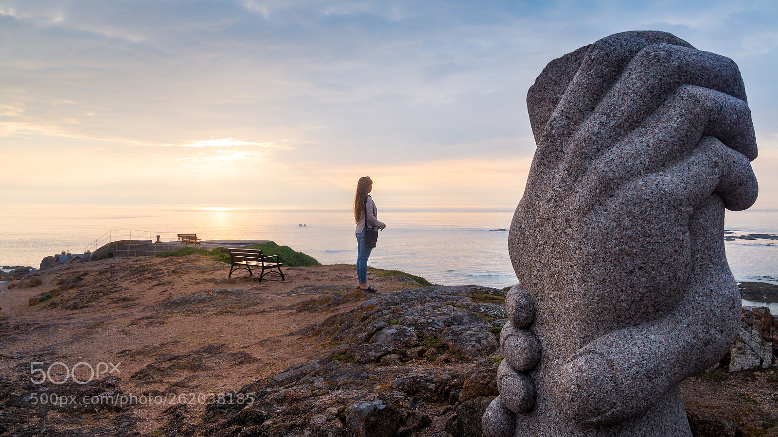 Panasonic Lumix DMC-GH3 sample photo. A statue, a girl photography