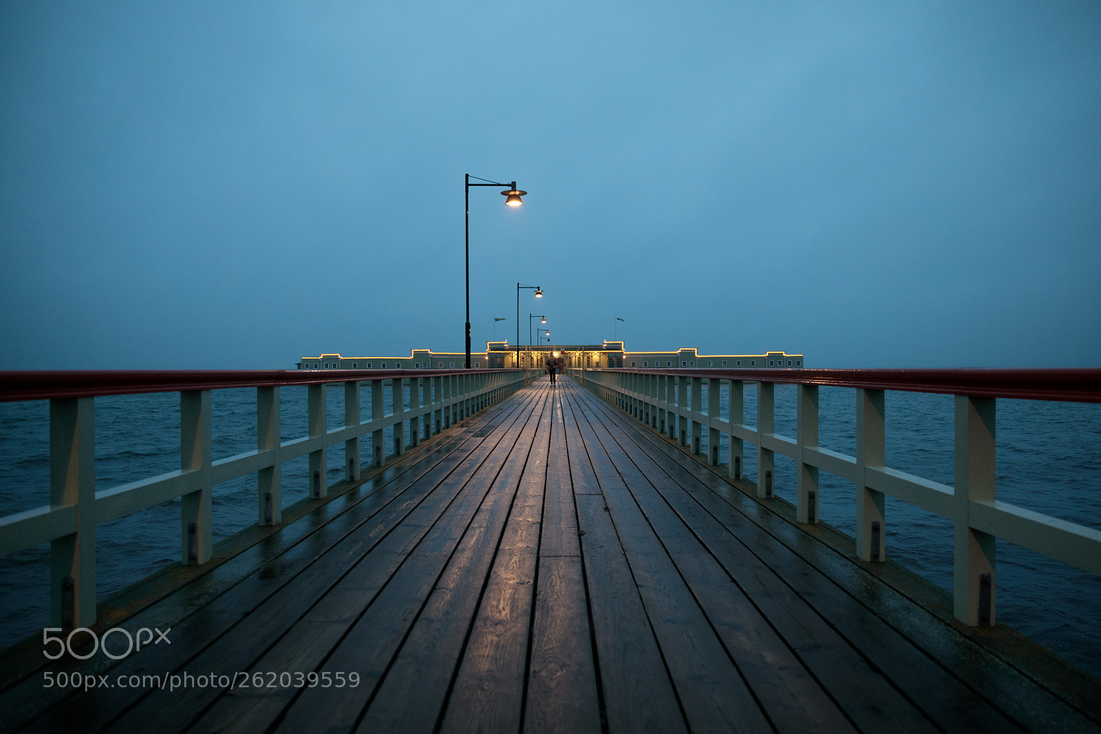 Canon EOS 5D Mark IV sample photo. At the edge of photography