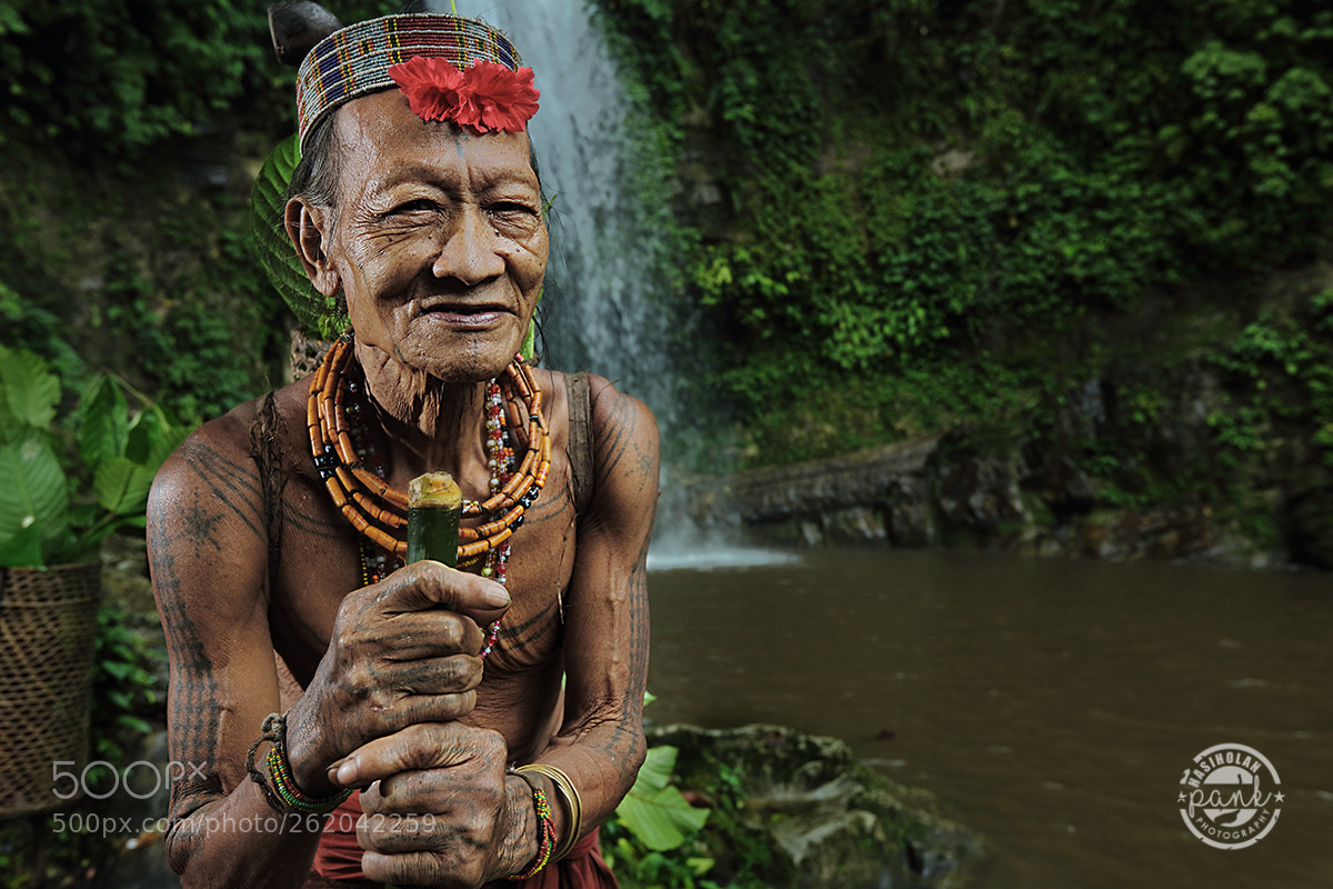 Canon EOS 5DS R sample photo. Portrait of  siberut tribe photography